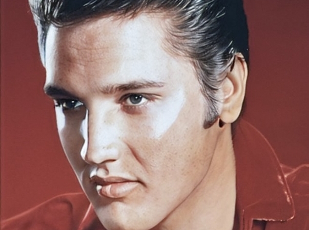 Astăzi, 8 Ianuarie ELVIS PRESLEY ar fi împlinit 88 de ani