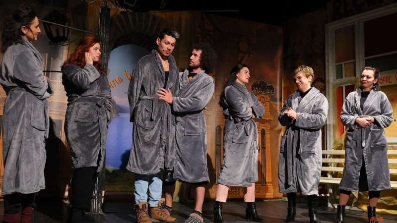 Teatrul Național Aurel Manea - Spectacolele „Îndrăgostiții din Ancona 1 si 2” regia Andrei Mihalache sunt SOLD OUT!