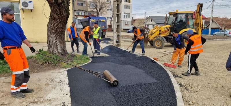 Continuăm asfaltările în oraș: Acum, strada Speranței, 