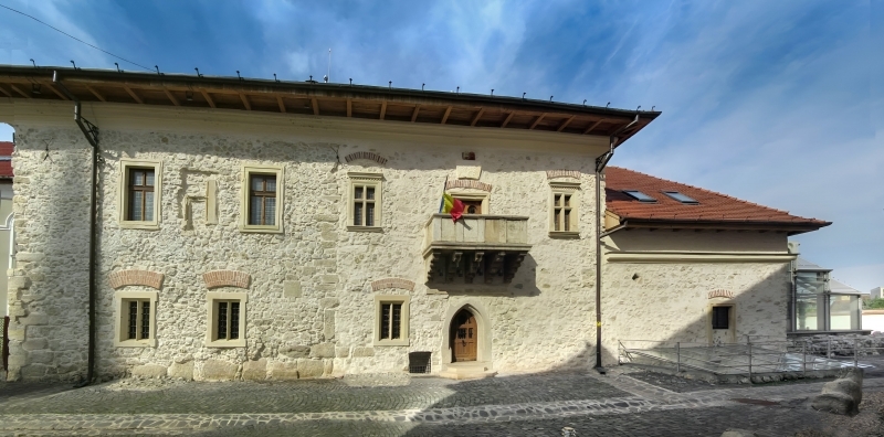 Despre “Palatul Voievodal Medieval” din Turda, azi “Muzeul de Istorie”