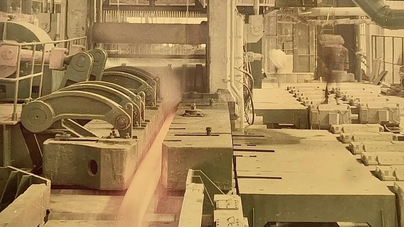 Interviu fictiv cu un “LAMINATOR” de la “Industria Sârmei Câmpia Turzii” 