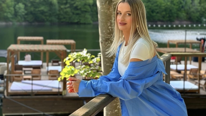 Zoita Chișu din Câmpia Turzii -  Eleganță și aventură în inima Parisului