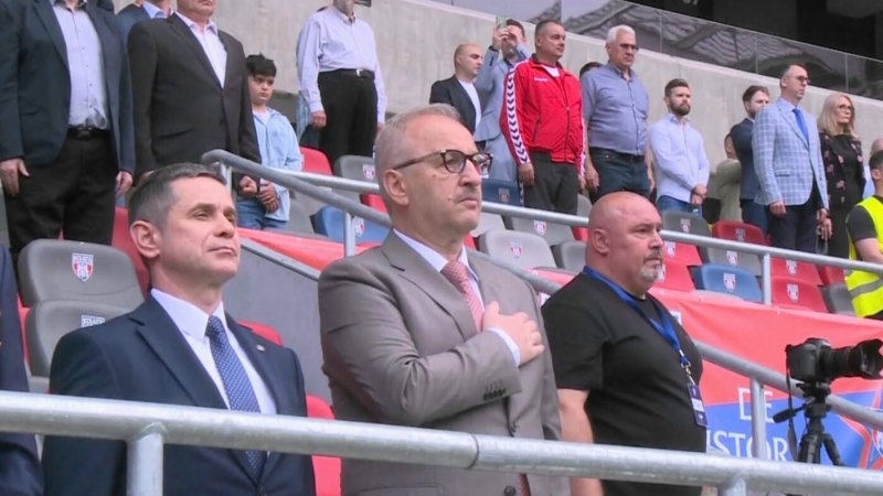 Vasile Dîncu, interviu incendiar. “Unora de la Steaua le convine această situație. Au controlul asupra banilor și-l pot pierde în orice altă conjunctură”. “Probabil că Petrescu va pleca. CFR Cluj trebuie să înceapă un nou ciclu”